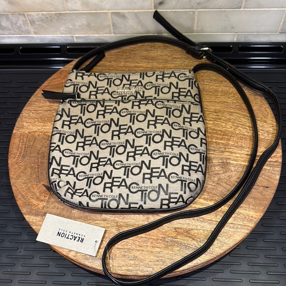 Kenneth Cole Reaction Black and Cream Crossbody Bag Purse New With Tag